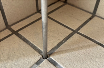  玄関／トイレ／洗面所／浴室など（タタキ穿孔注入処理）